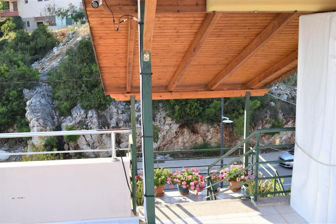 Hotel Villa Zeneli Sarandë Esterno foto