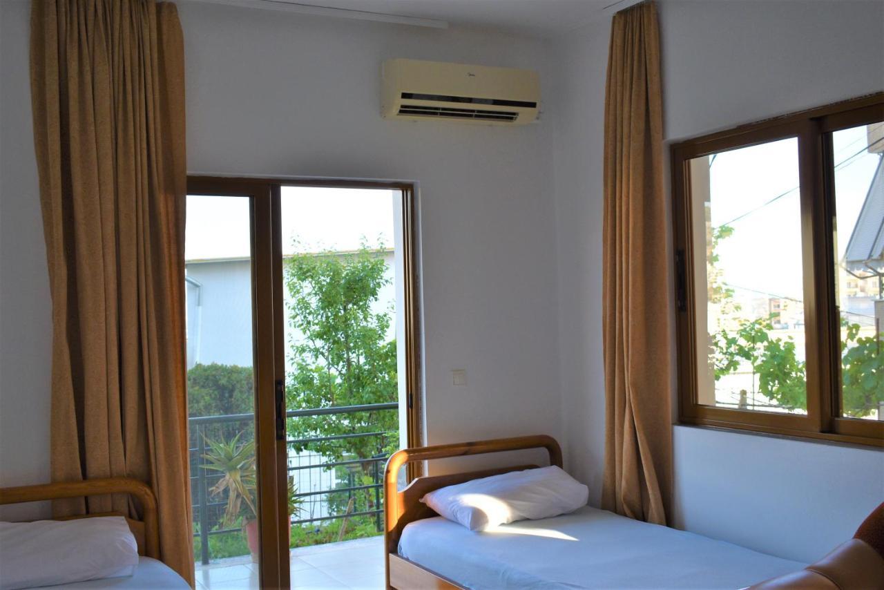 Hotel Villa Zeneli Sarandë Esterno foto