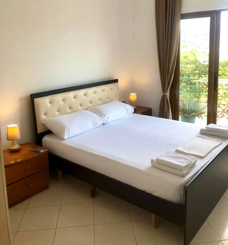 Hotel Villa Zeneli Sarandë Esterno foto